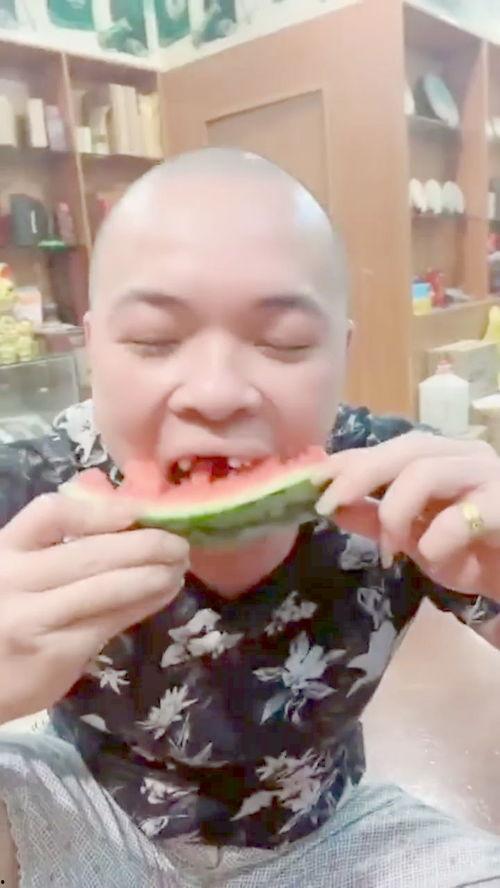 吃瓜艺术qq,网络社交新风尚